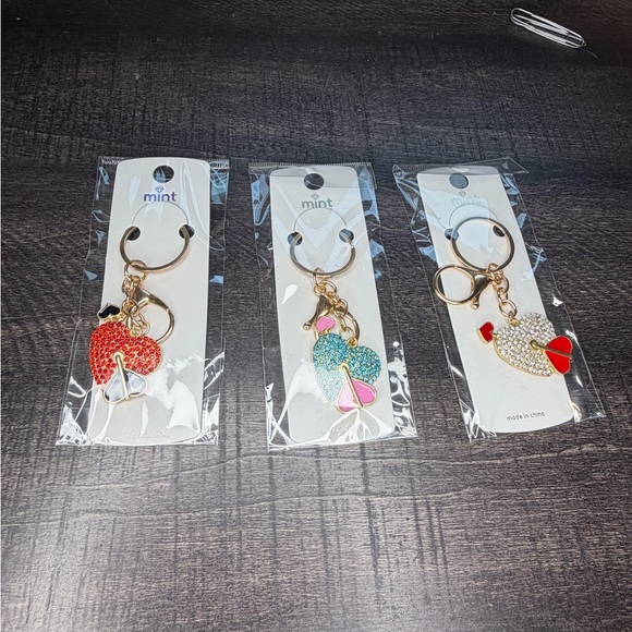 NEW Valentine’s Day bag charm/keychains - Picture 9 of 9